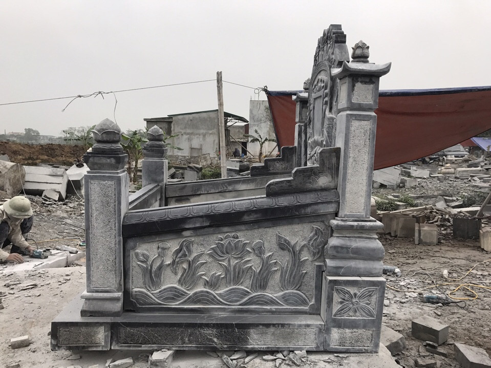 Mộ đôi  khắc hoa sen đẹp NBS-MDD12