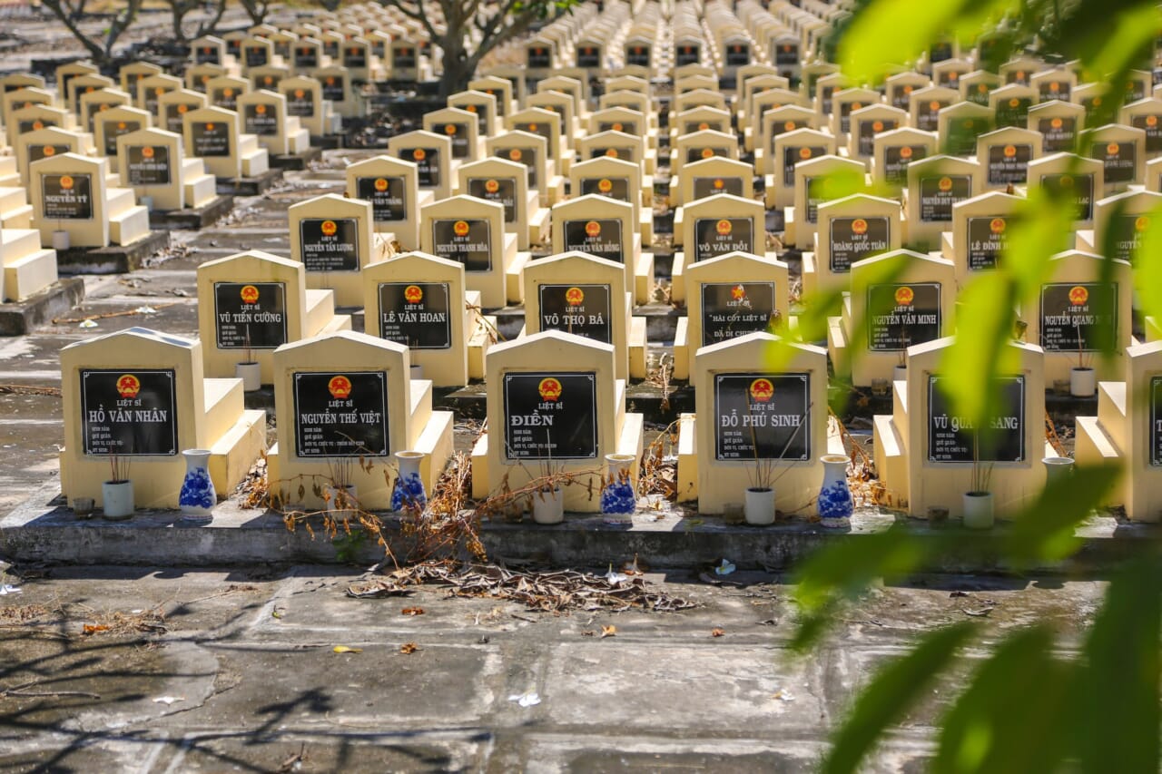 Nghĩa trang liệt sỹ Trường Sơn là nơi quy tụ 10.263 phần mộ của các liệt sỹ