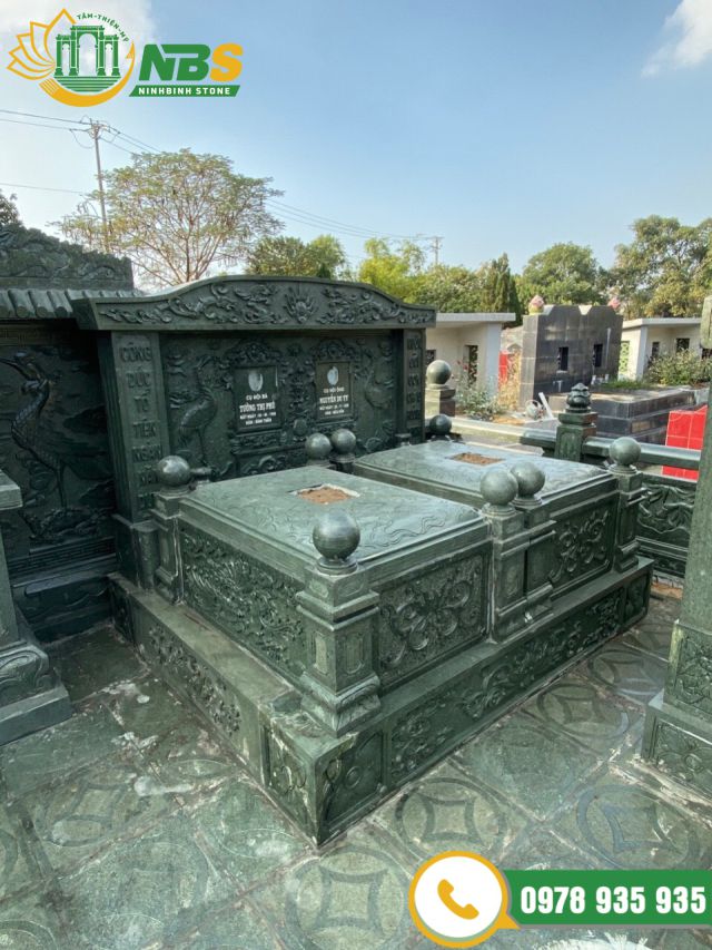 Các mẫu khuôn viên lăng mộ gia đình mang theo phần uy nghi, trang nghiêm
