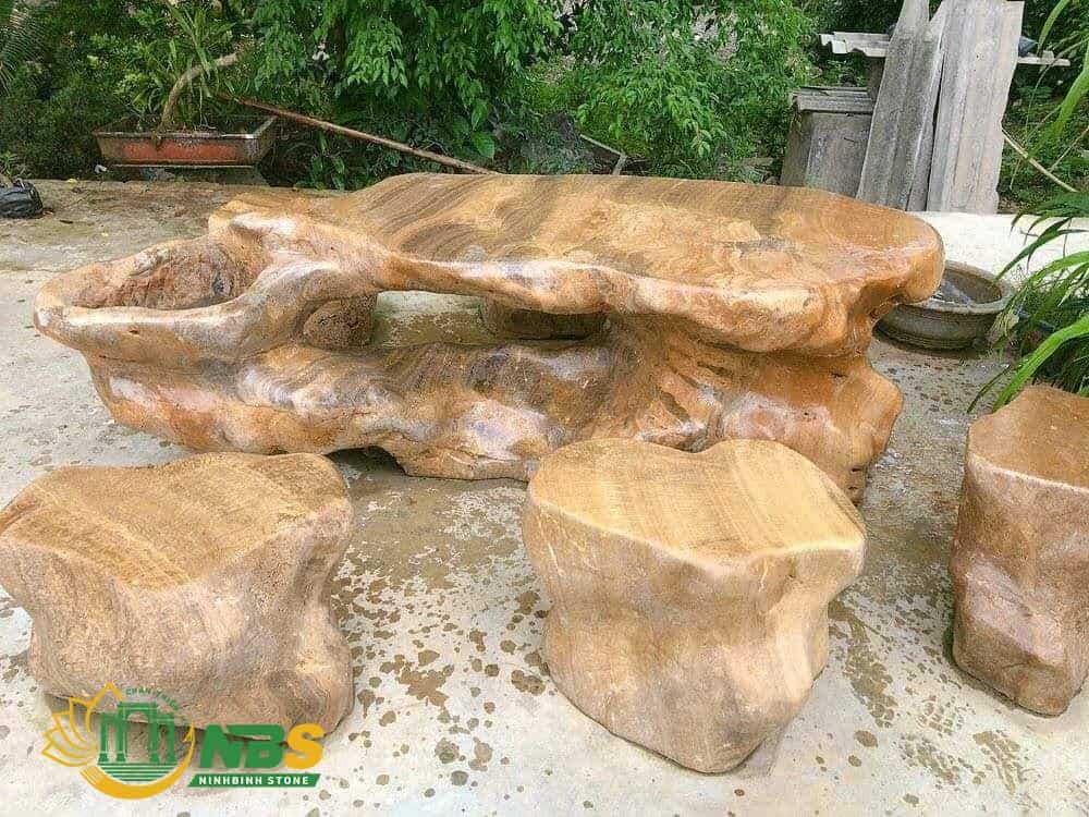 Mẫu bàn ghế đá tự nhiên