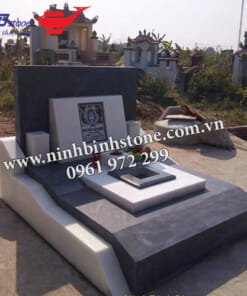 Mộ đá xanh nguyên khối NBS-MĐKM218