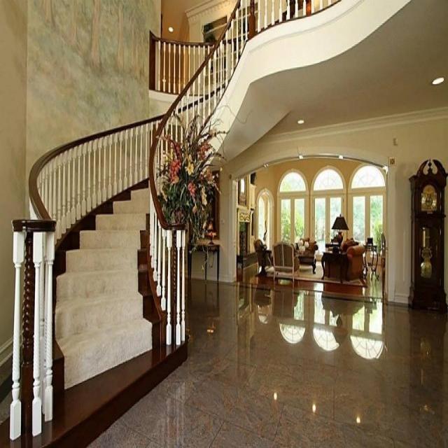 da hoa cuong op mat tien 2