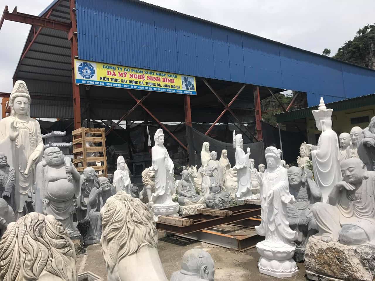 Hình ảnh xưởng sản xuất Tượng đá và đồ mỹ nghệ của Ninh Bình Stone