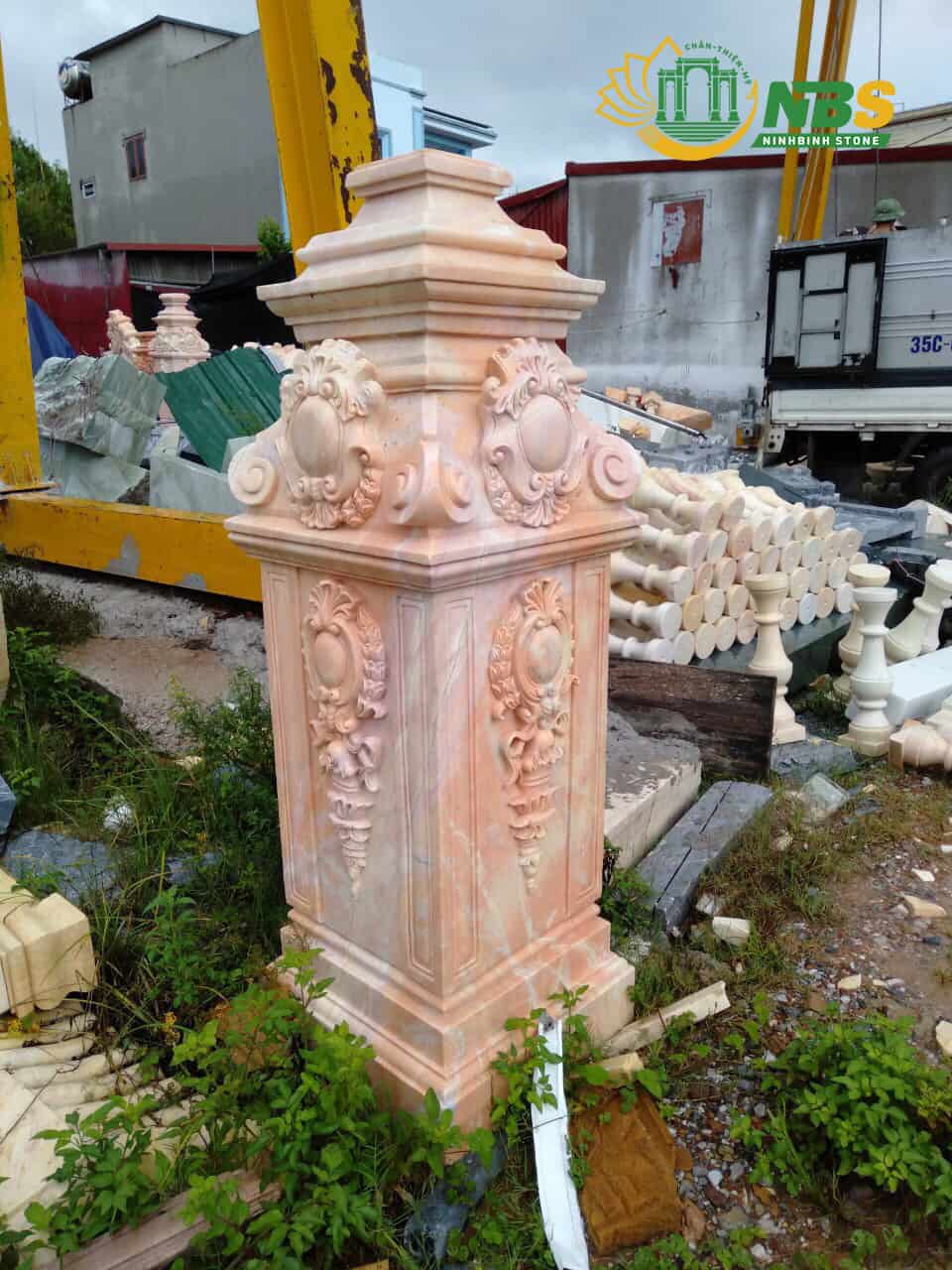 Làm bảng hiệu bằng đá tự nhiên chất lượng cao - Ninh Bình Stone 53 Trụ đá mặt tiền biệt thự