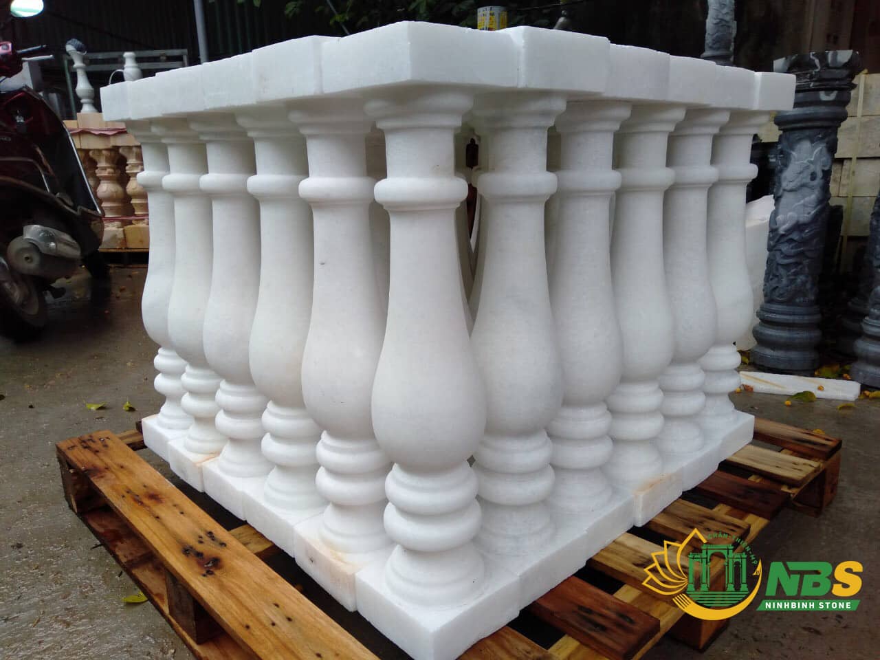 Làm bảng hiệu bằng đá tự nhiên chất lượng cao - Ninh Bình Stone 39 Giá con tiện đá tự nhiên niêm yết năm 2020