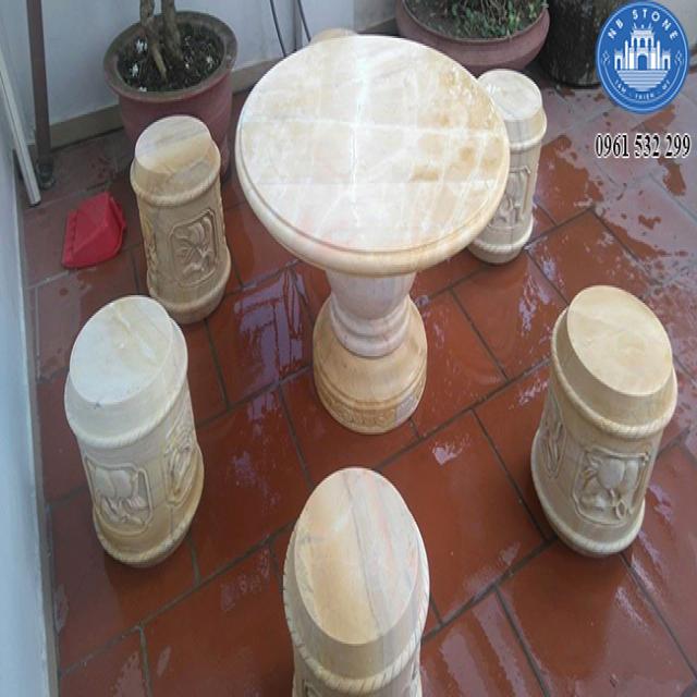 top 10 mau ban ghe da ngoai troi dep nhat hien nay 10