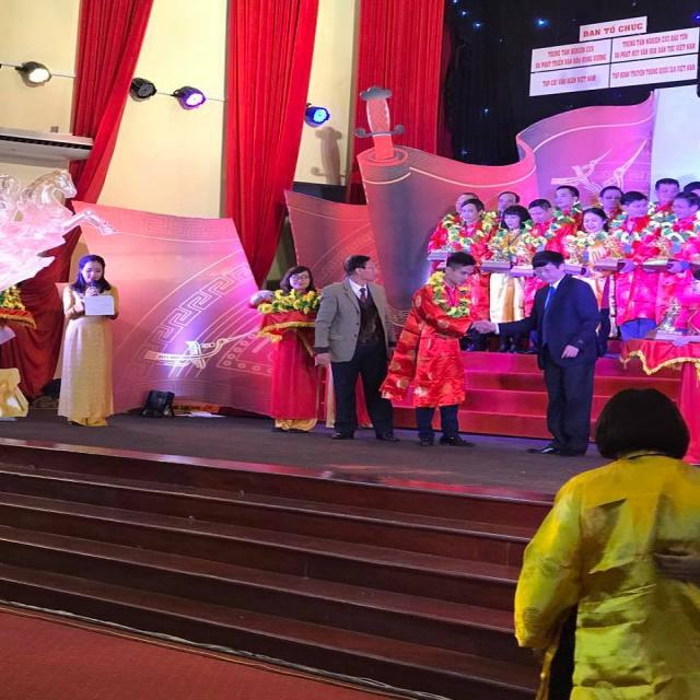 ninh binh stone han hanh tai tro chuong trinh tu hao con chau lac hong 5