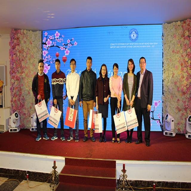 tiec tat nien ron rang cua cong ty cp xnk da my nghe ninh binh 9