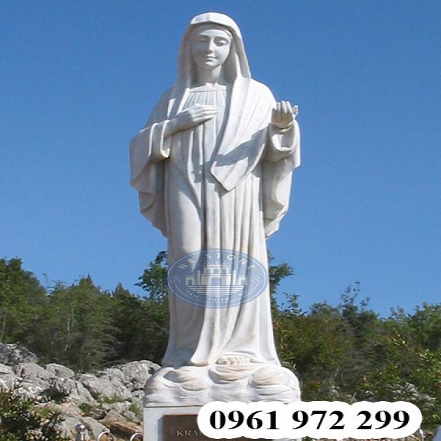 10 buc tuong chua dieu khac tu da tu nhien tuyet dep 10