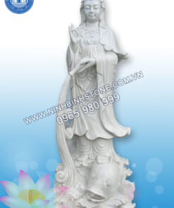 Tượng quan âm bằng đá trắng đứng trên cá chép NBS-TQA218