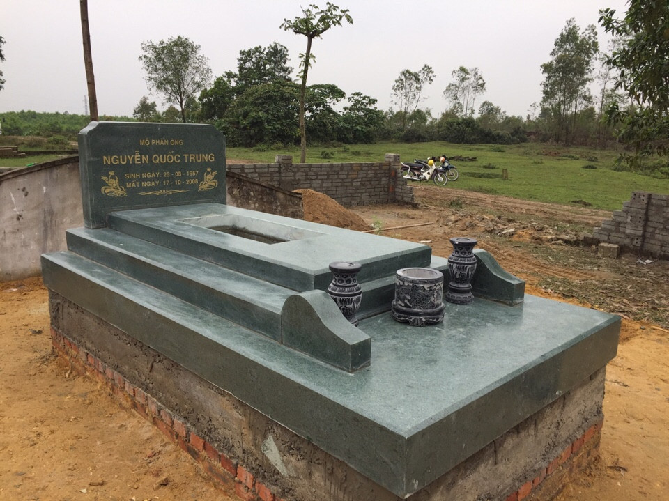 Mộ đá xanh rêu NBS-MĐG241 4 Mộ đá xanh rêu tại công ty Ninh Bình Stone