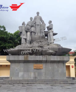 Tượng đài đá NBS-TDD205