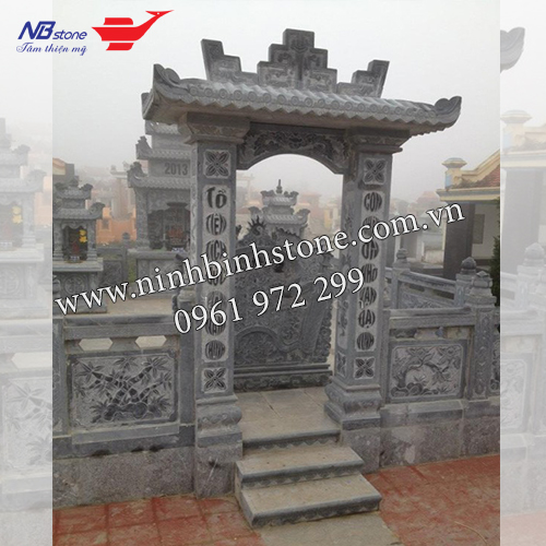 Các địa điểm du lịch nào ở Ninh Bình có cổng đá đẹp?
