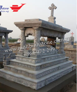 Mộ công giáo bằng đá nguyên khối NBS-MCG237