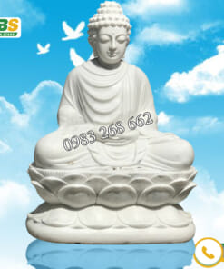 Tượng phật A- di- đà ngồi trên đài sen