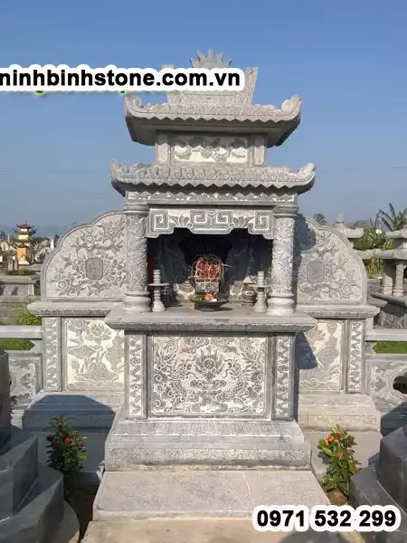 lăng thờ đá cánh