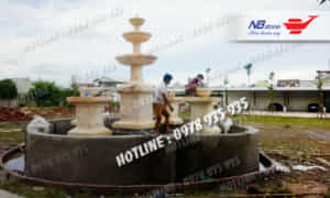 thi cong lap dat dai phun nuoc da vang nha chi o mong cai 1