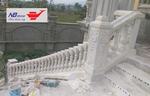 tru cau thang da tu nhien dep danh cho khong gian nha hien dai va co dien 13