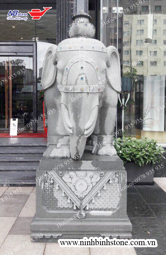 Tượng Voi đá Chăm của Ninh Bình Stone