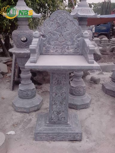 Kích thước cây hương ngoài trời thờ thần linh | Bàn thờ ngoài trời 38 mẫu cây hương đá đẹp