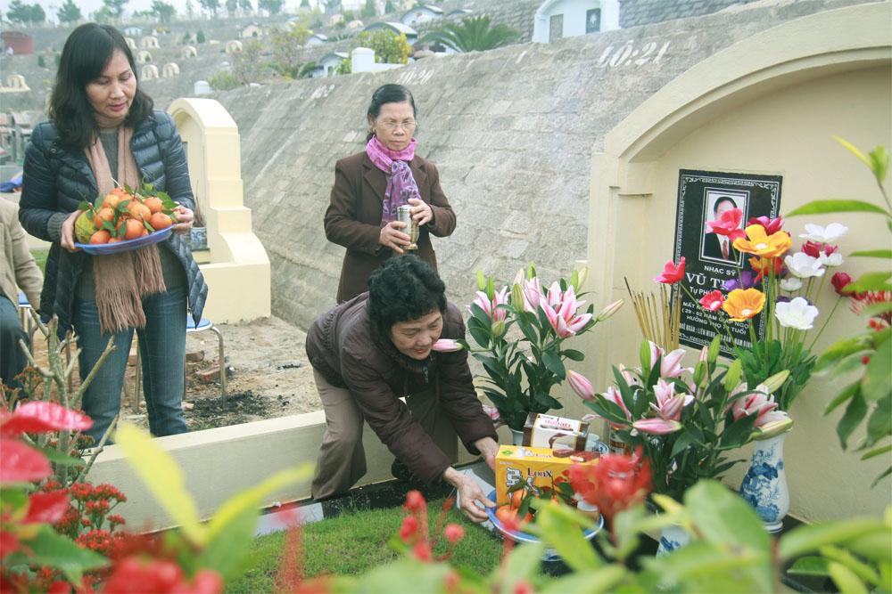 khấn tạ mộ