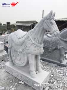 Top 5 mẫu ngựa đá hợp phong thủy 2020