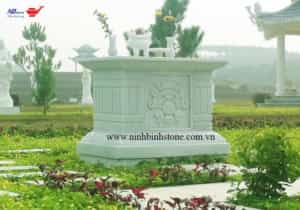 Bàn lễ đá và những điều cần lưu ý
