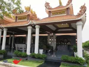 Kích thước cây hương ngoài trời thờ thần linh | Bàn thờ ngoài trời 32 Mẫu nhà mồ với thiết kế mái hình cong uy vũ, đẹp mắt