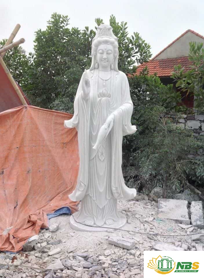 Tượng Phật quan âm đứng bằng đá NBS-QA001