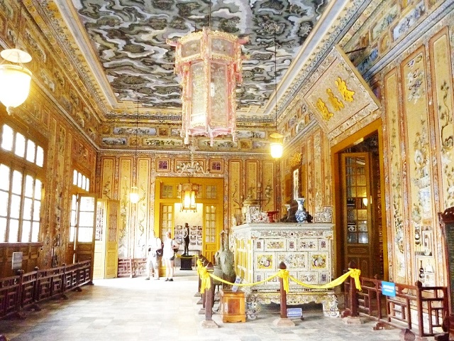 lăng tẩm