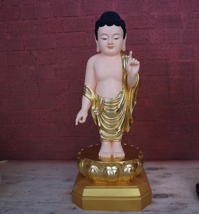 tượng phật đản sinh