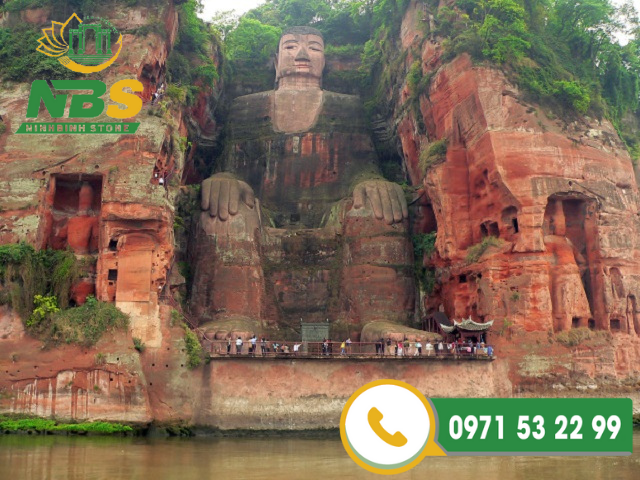 bức tượng Phật bằng đá cao nhất thế giới
