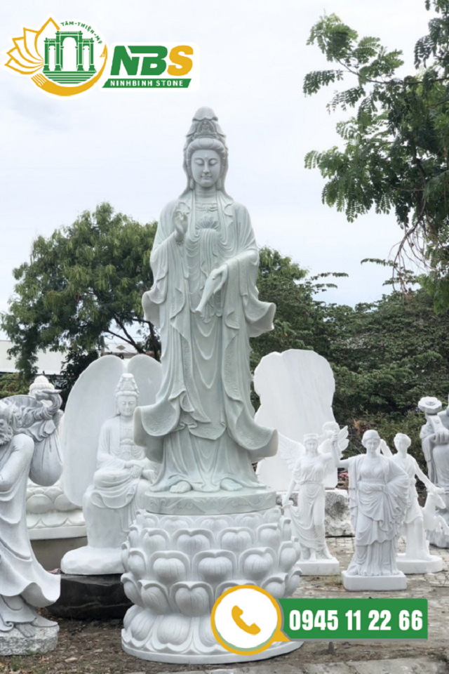 Thờ tượng Quan Âm nên đứng hay ngồi