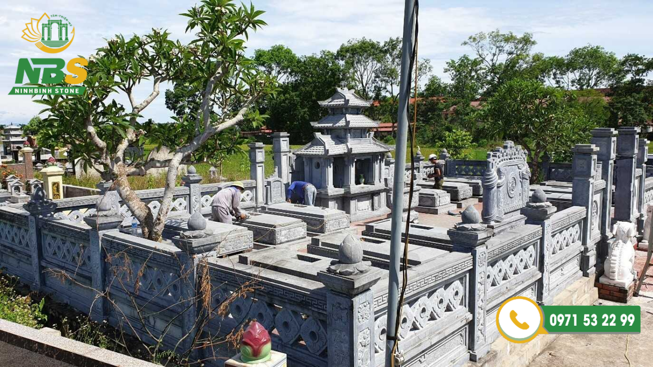 Lăng mộ đá là công trình tập hợp một nhóm mộ