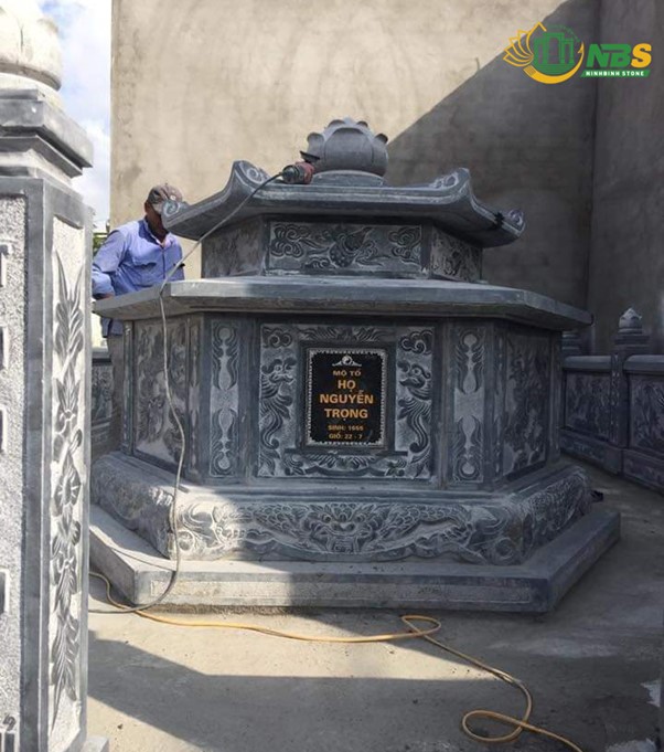 Mộ đá lục lăng