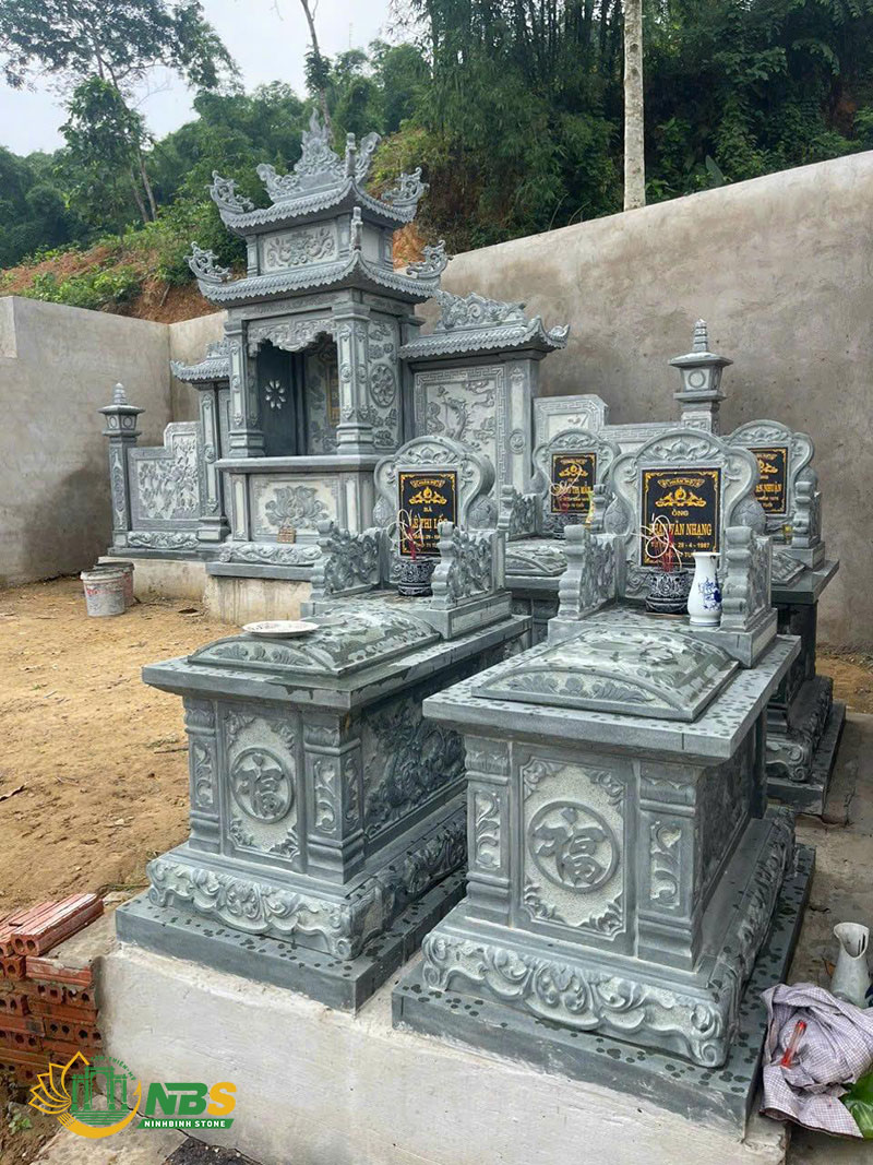 xây dựng lăng mộ đá